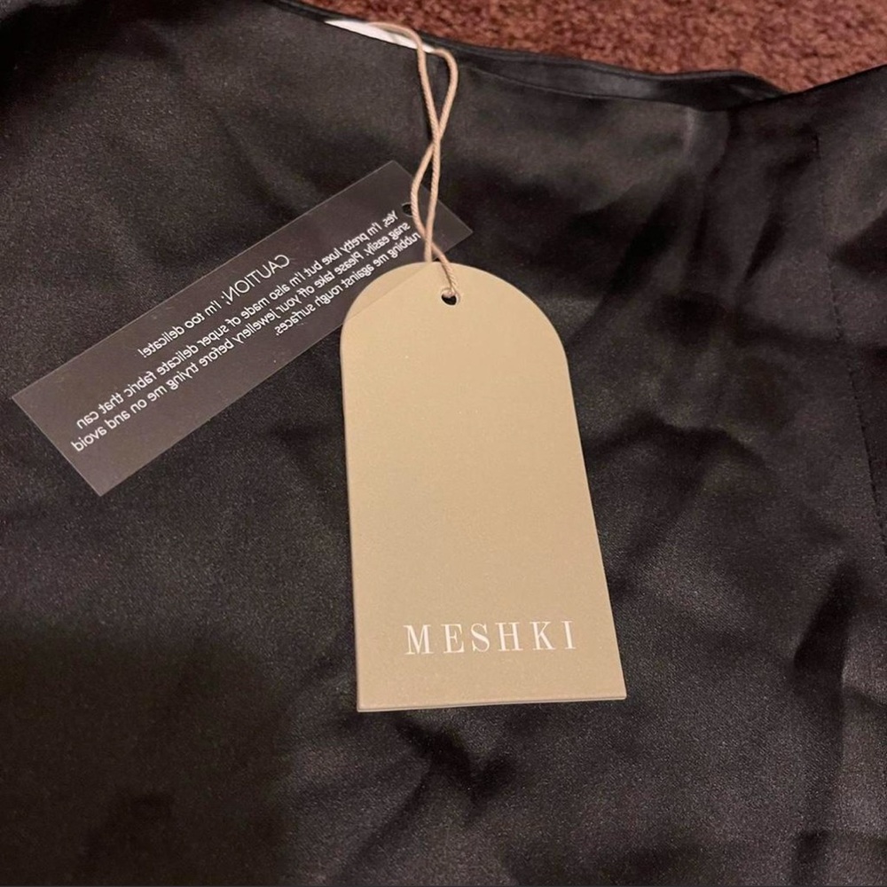 Meshki Mia Elegant Black Satin Midi Skirt with Lace Detail - Picture 5 of 6